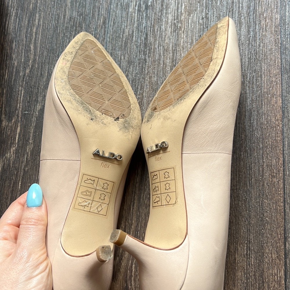 Aldo Pointed Heels - Picture 7 of 7